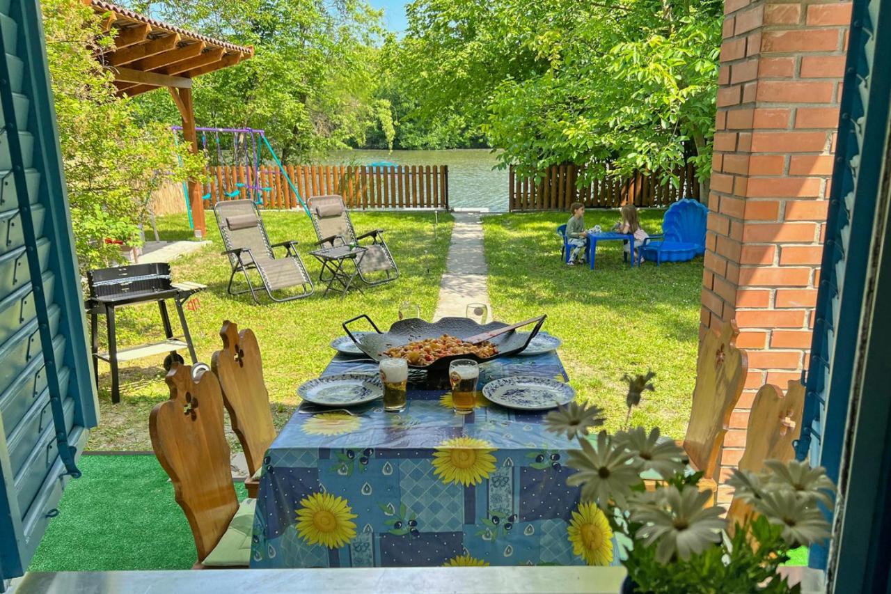 Villa Popeye Jakuzzis Nyaralohaz Бийкийшсентондраш Екстер'єр фото