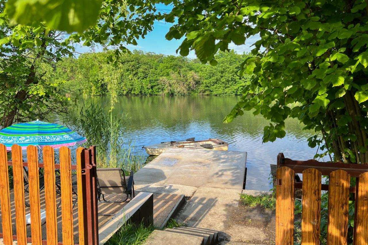 Villa Popeye Jakuzzis Nyaralohaz Бийкийшсентондраш Екстер'єр фото